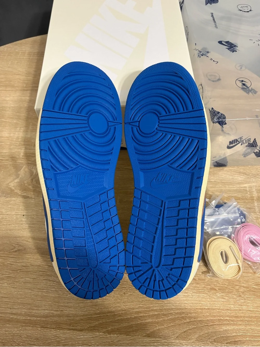 Jordan 1 low × Travis Scott Fragment 2.0